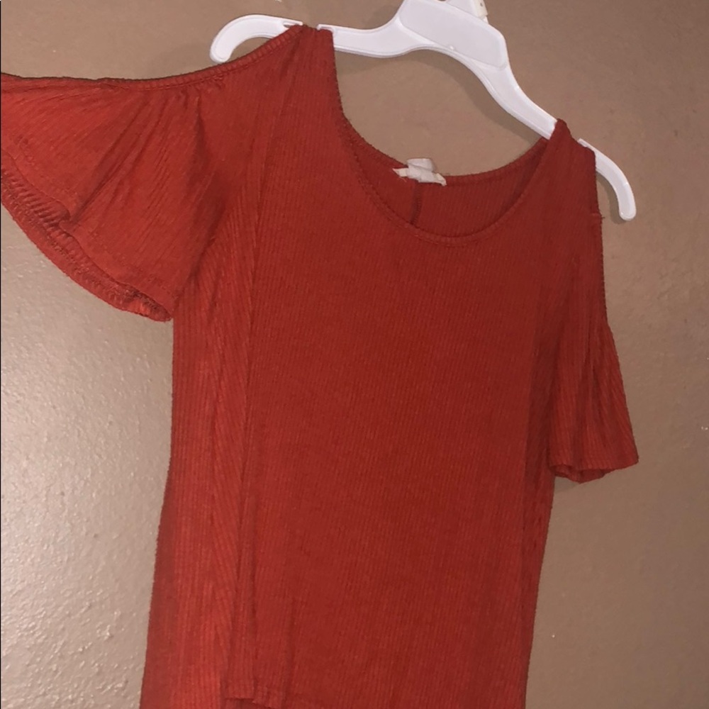 Orange cold shoulder short sleeve